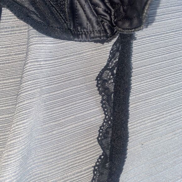 Ravage Black Satin and Lace Bustier Long Line Bra Size 32. - Picture 7 of 8